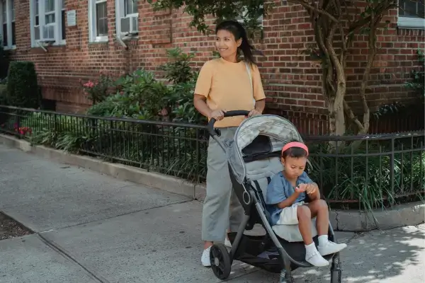 Os 10 Melhores Carrinhos de Bebê para Viagens em 2025
